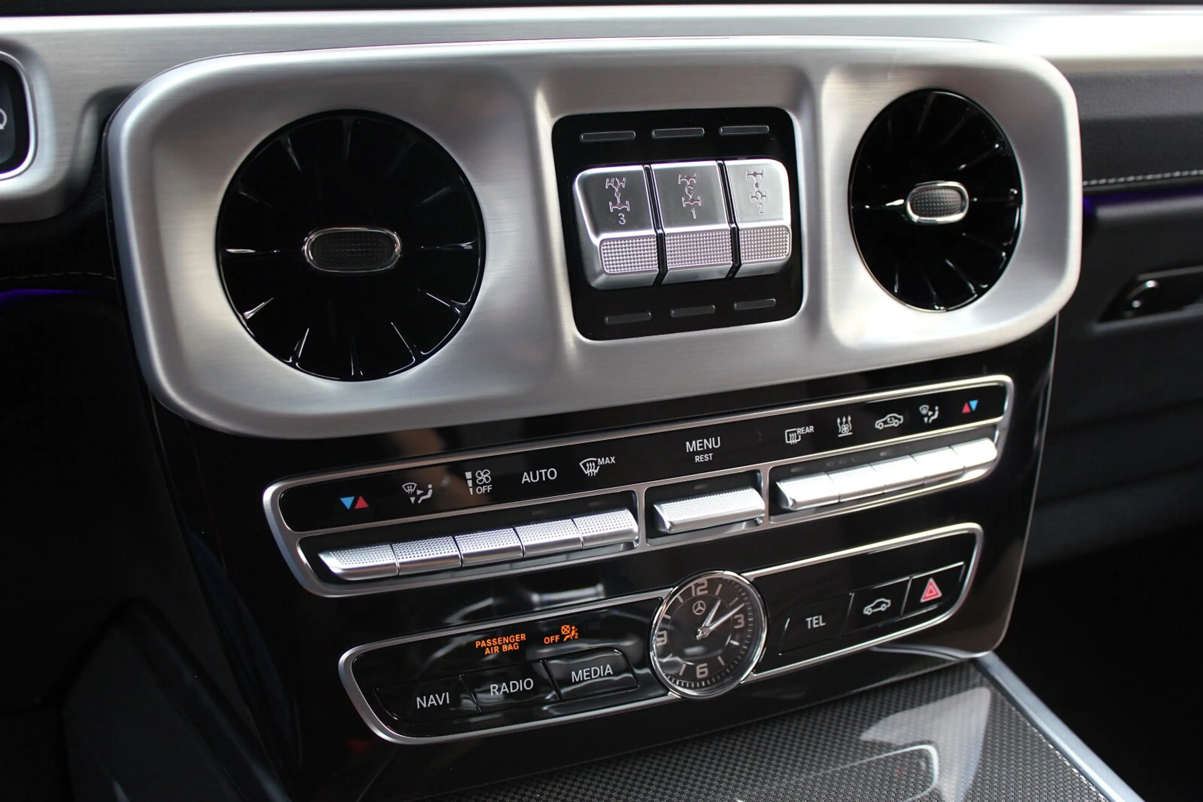 Mercedes-Benz G 400 G 400 d Exclusive*NightPaket,AHK,Carbon,Standhz* — photo 16