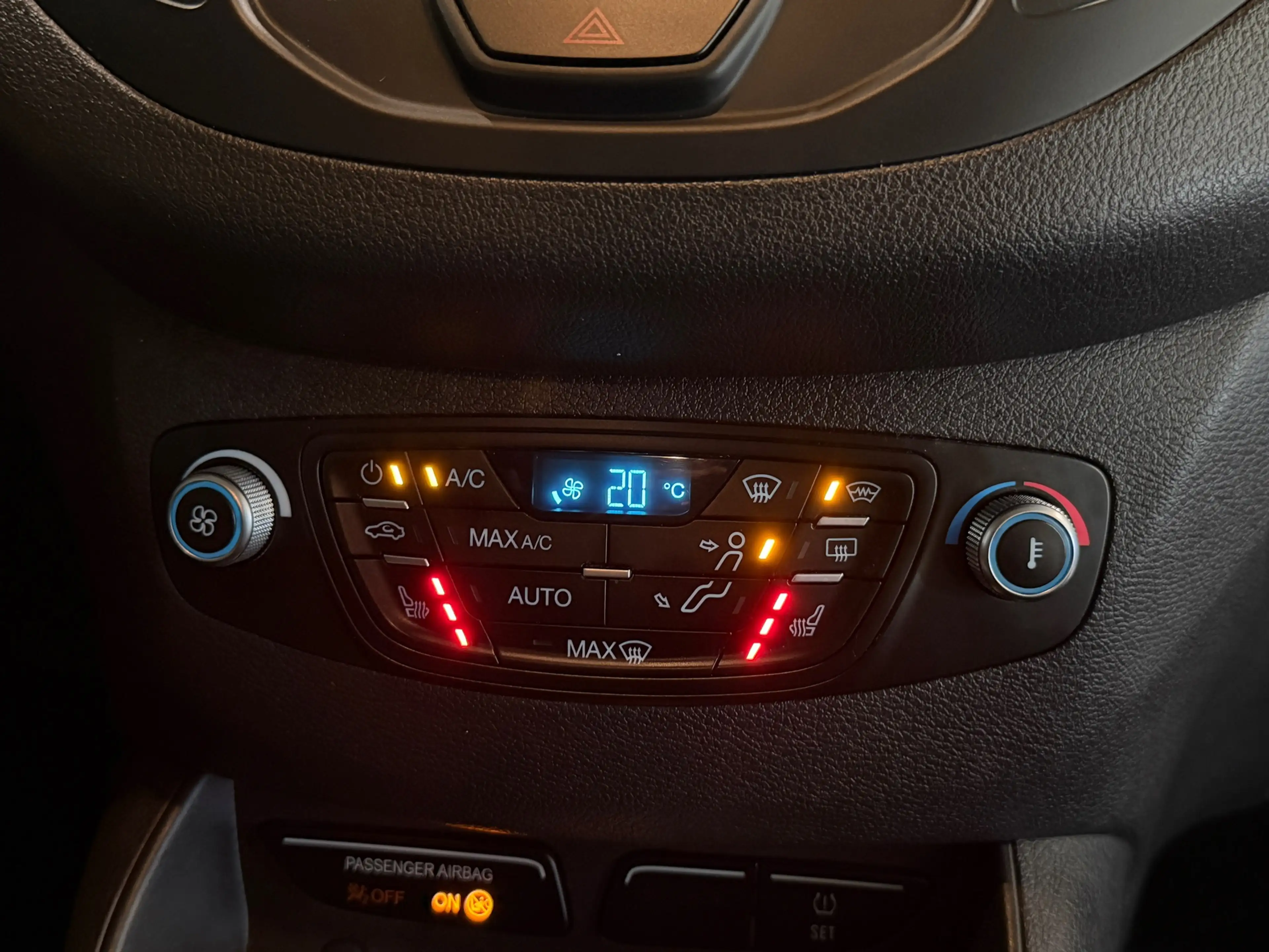Ford Tourneo Courier 1.0 Titanium Clima|Stoelverw.|Voorruitverw.|Blueto — photo 18