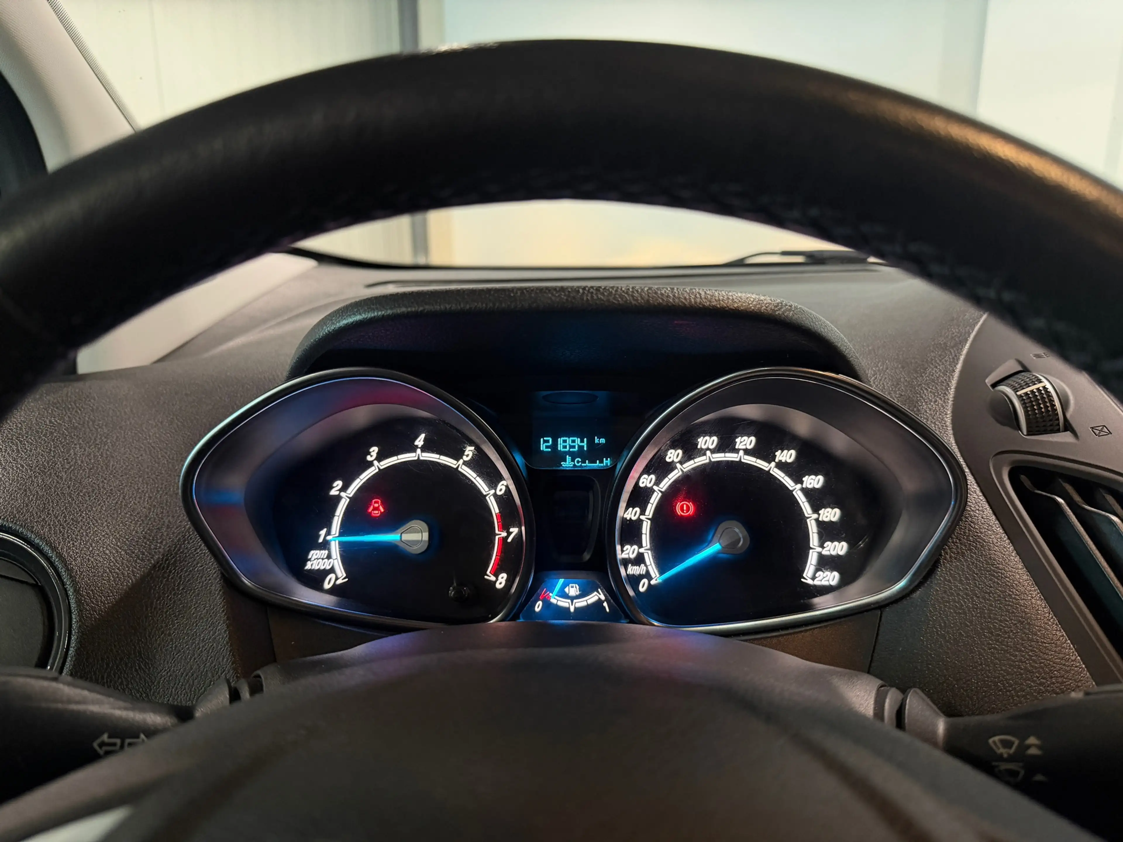 Ford Tourneo Courier 1.0 Titanium Clima|Stoelverw.|Voorruitverw.|Blueto — photo 14