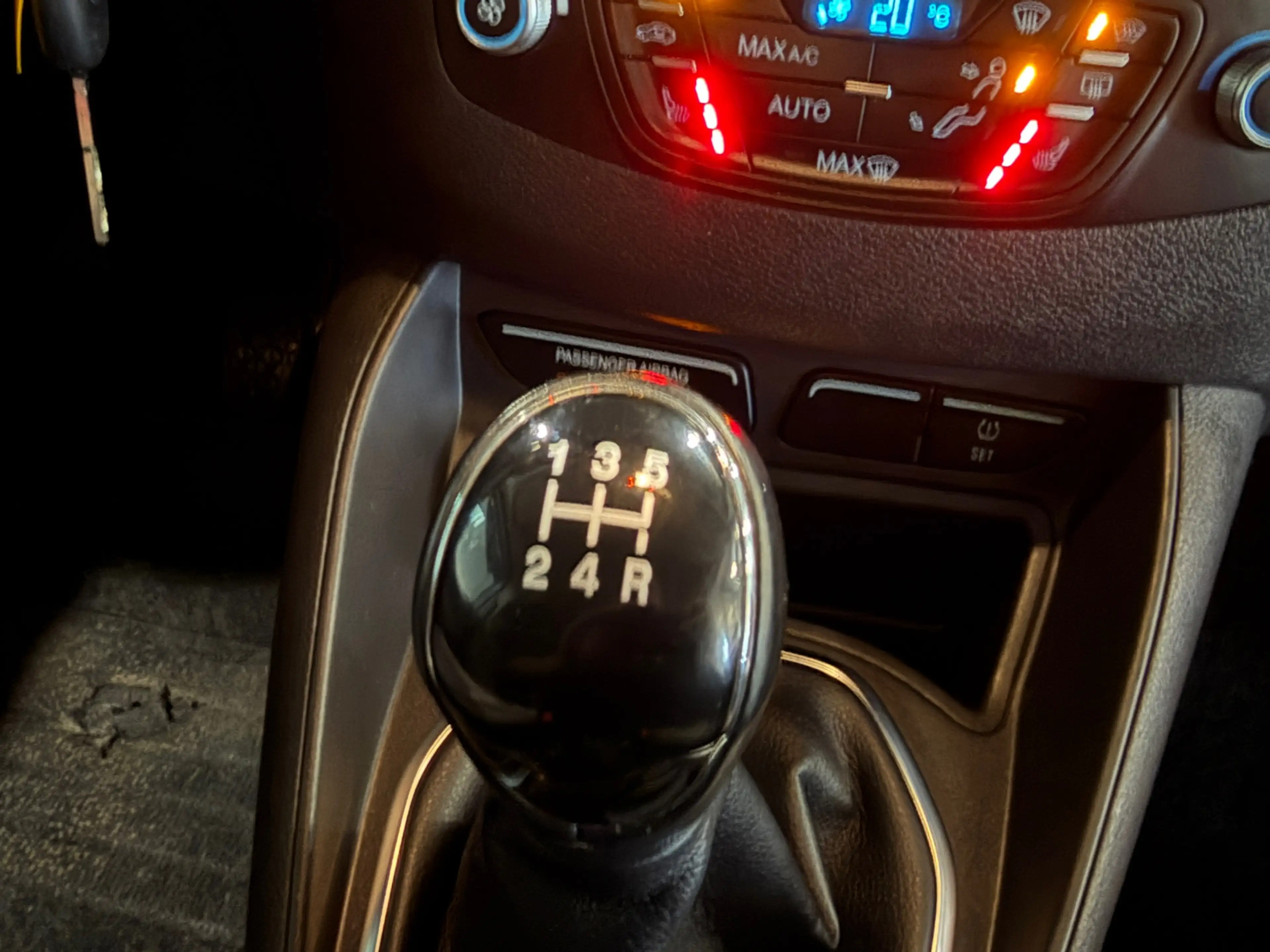 Ford Tourneo Courier 1.0 Titanium Clima|Stoelverw.|Voorruitverw.|Blueto — photo 19