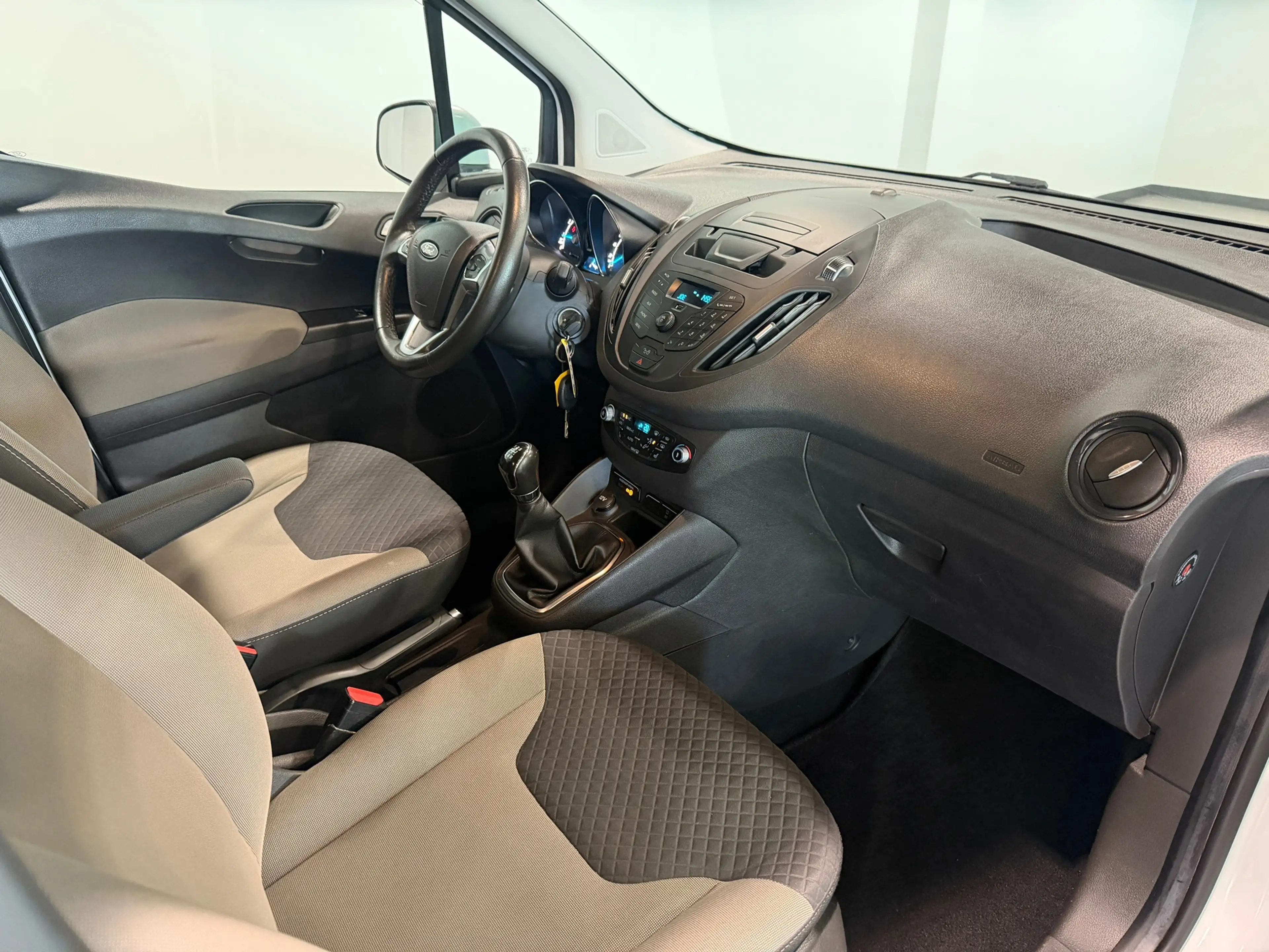 Ford Tourneo Courier 1.0 Titanium Clima|Stoelverw.|Voorruitverw.|Blueto — photo 7