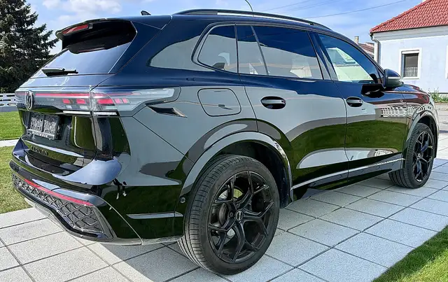 Volkswagen Tiguan R-Line DSG Ansicht 3