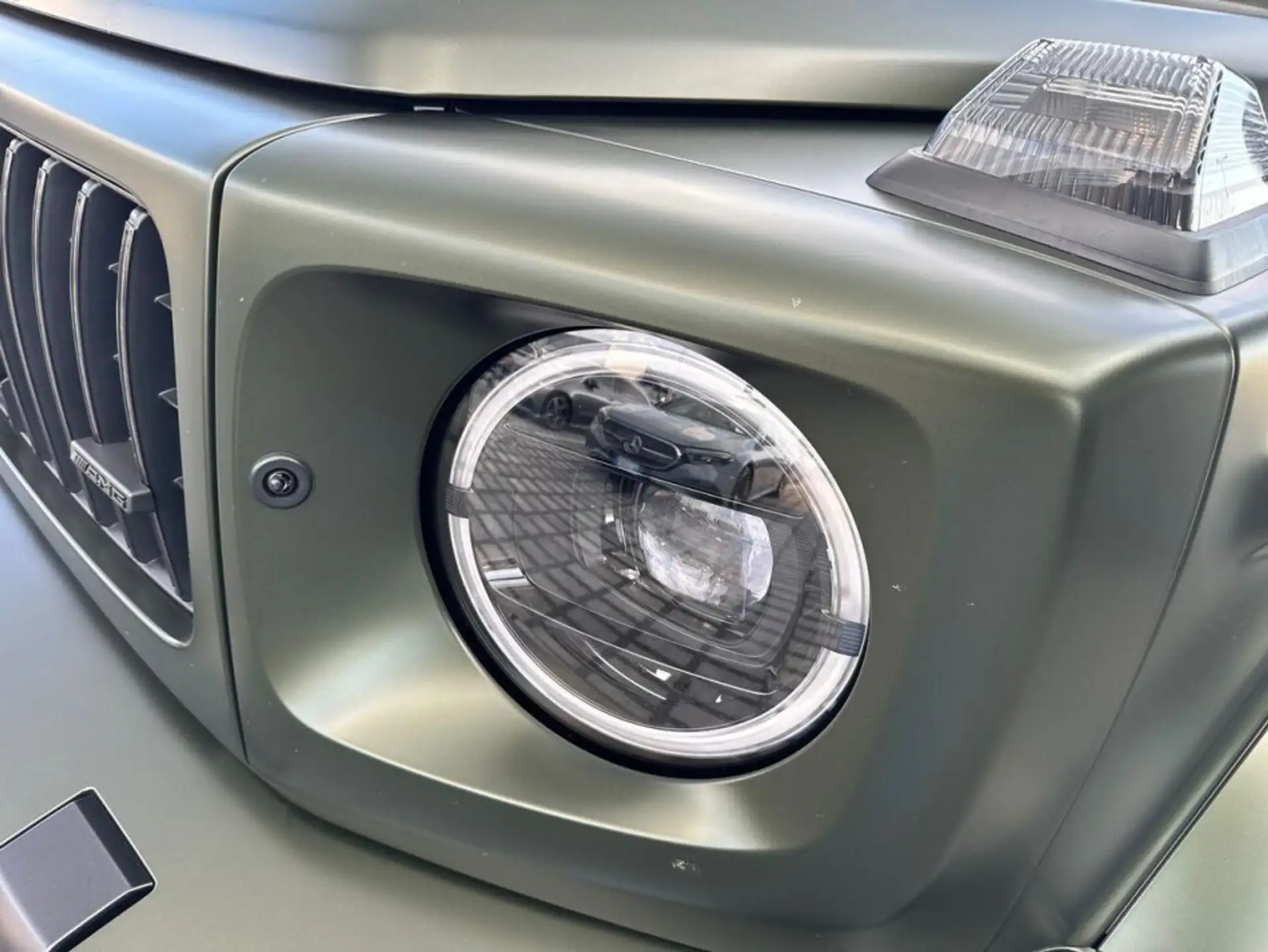 벤츠 G-Class 2026 실버 사진 7