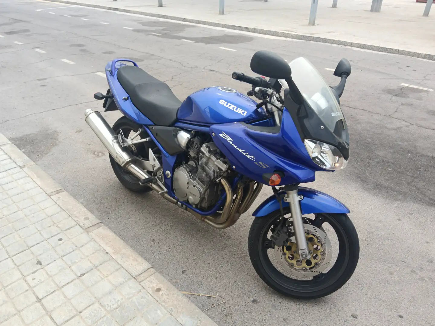 Suzuki Bandit 600 S Azul - 1