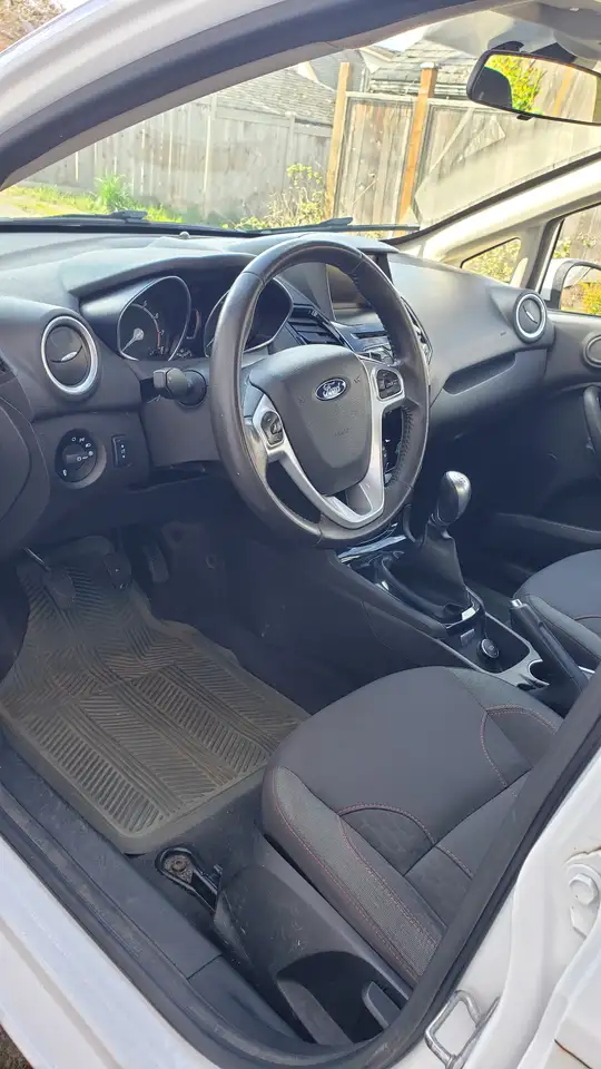Ford Fiesta снимка Ford Fiesta