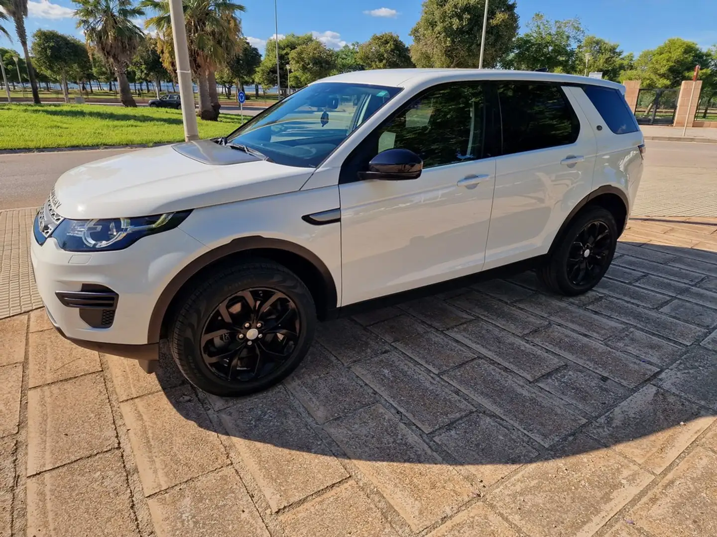 Land Rover Discovery Sport 2.0TD4 HSE 4x4 Aut. 150 Blanco - 1