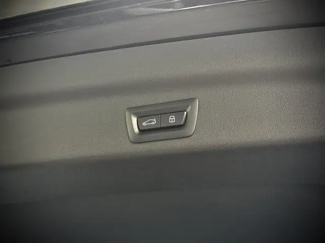 BMW X1 view 8