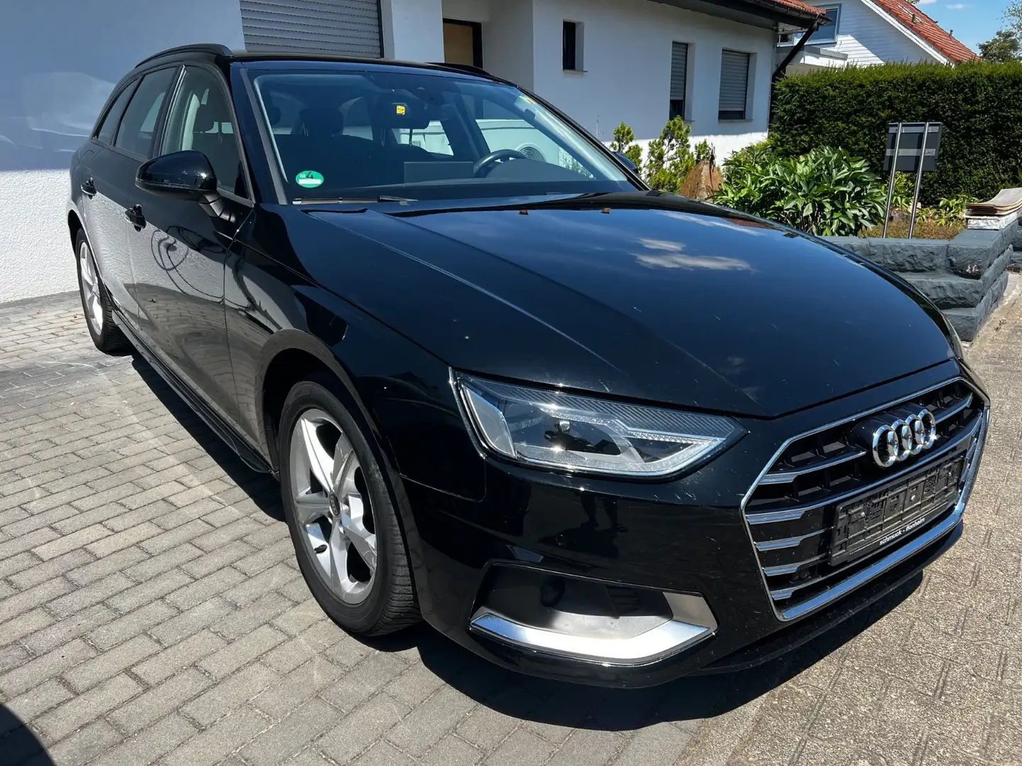 Audi A4 Avant 35 TDI advanced Noir - 1