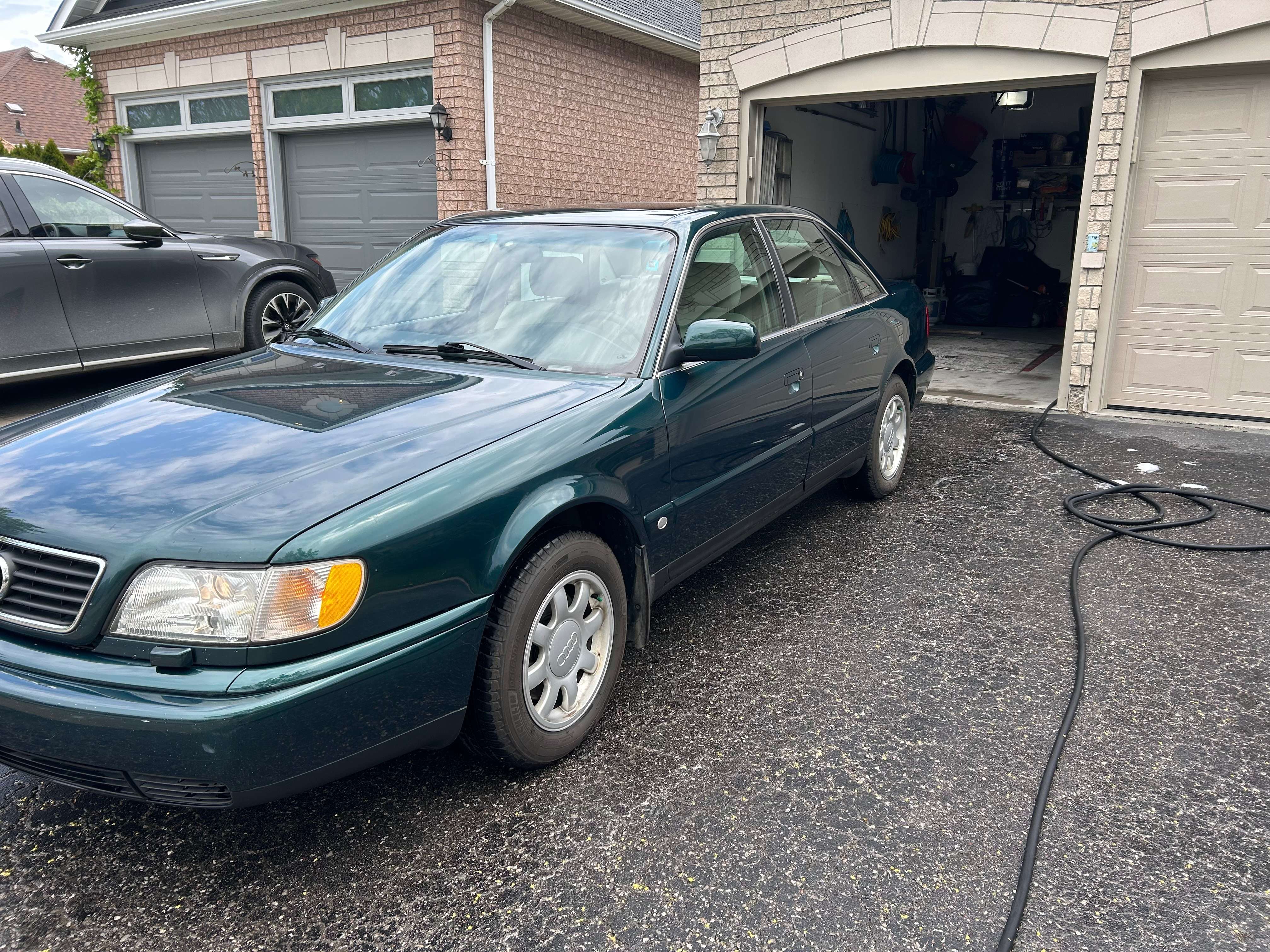 1996 Audi A6 alt 2