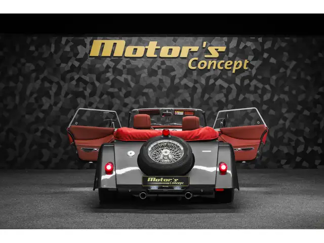 Morgan Plus 4 view 5