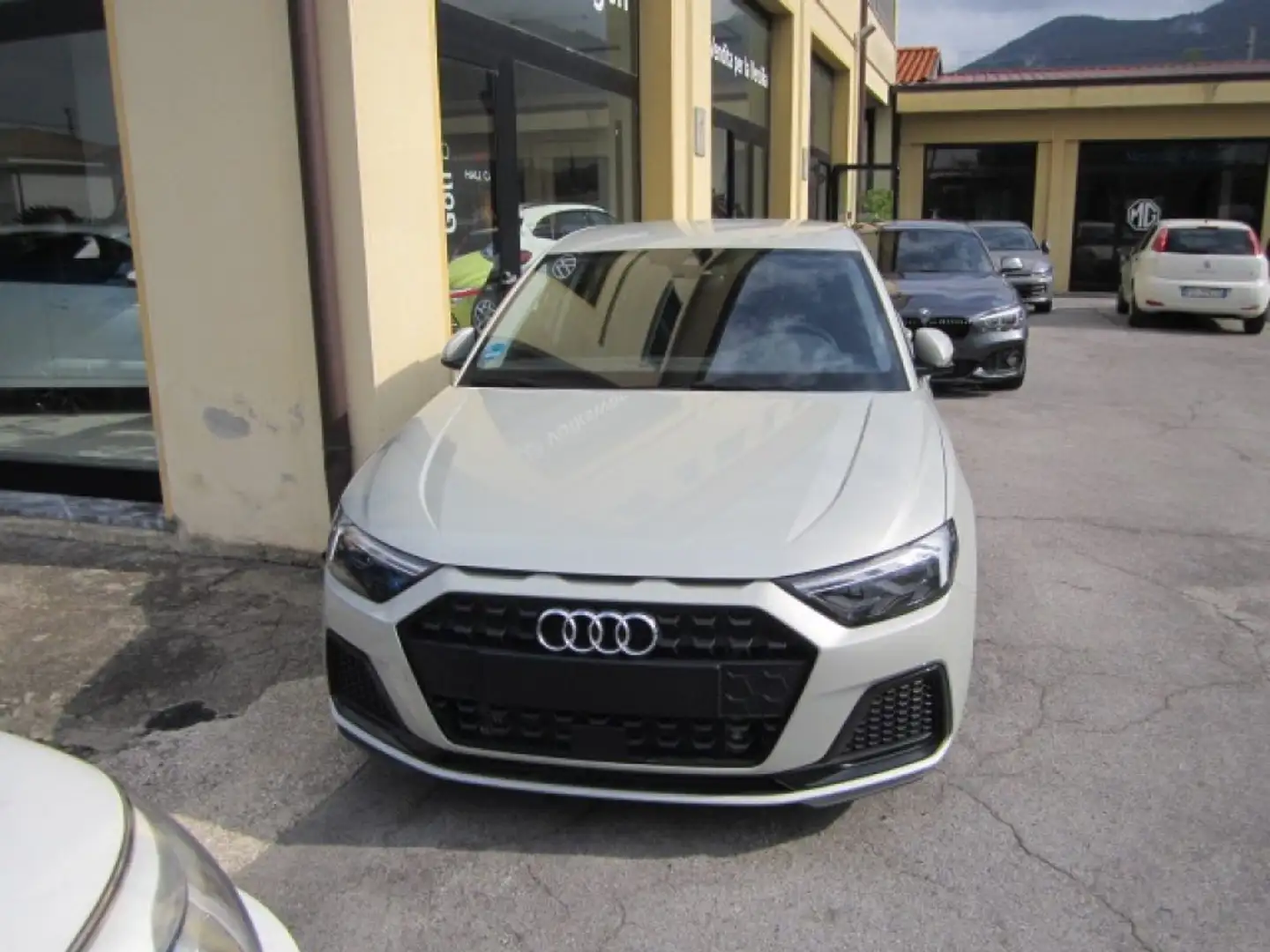 Audi A1 30 TFSI S tronic Business advanced cerchi 17" Grau - 2