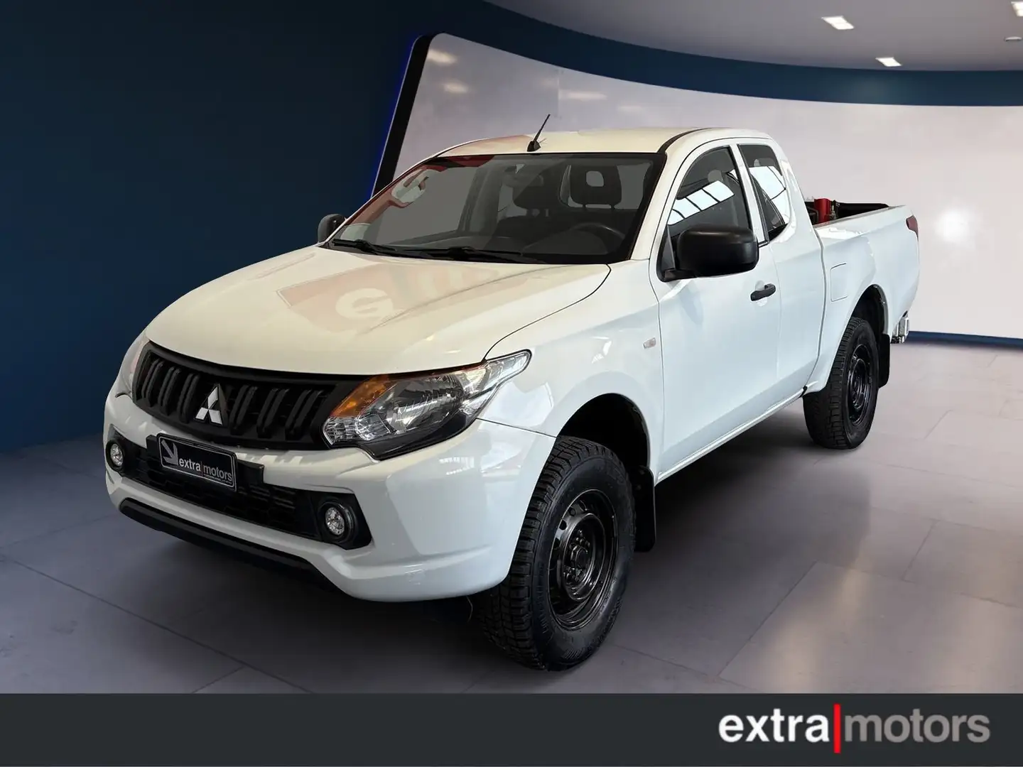 Mitsubishi L200 2.4 DI-D CLUB CAB INVITE Blanco - 2