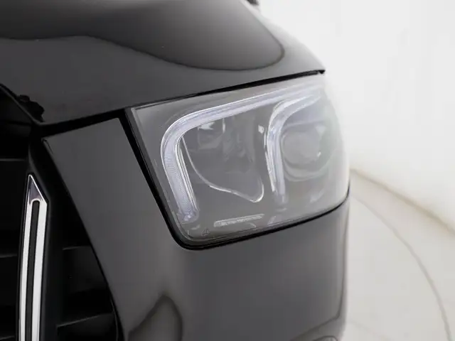 Mercedes-Benz GLE view 8