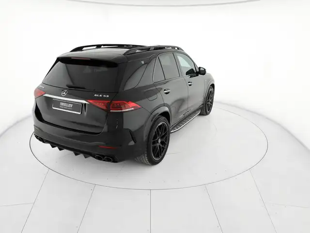 Mercedes-Benz GLE view 3
