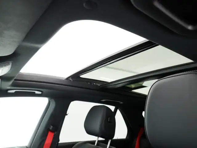 Mercedes-Benz GLE view 21
