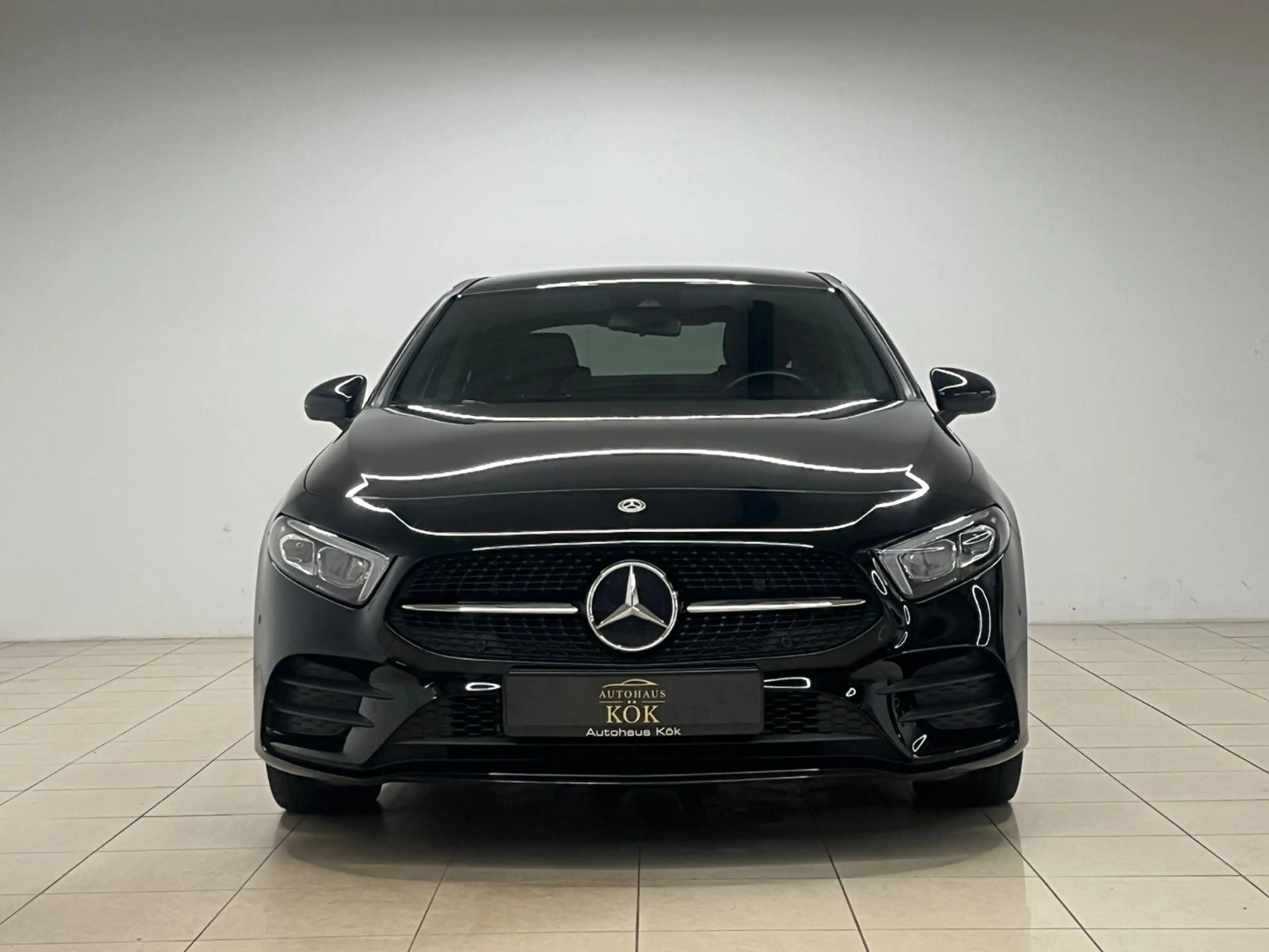 Mercedes-Benz A 250 Limousine e AMG Line Edition LED PDC Verkeh — photo 3