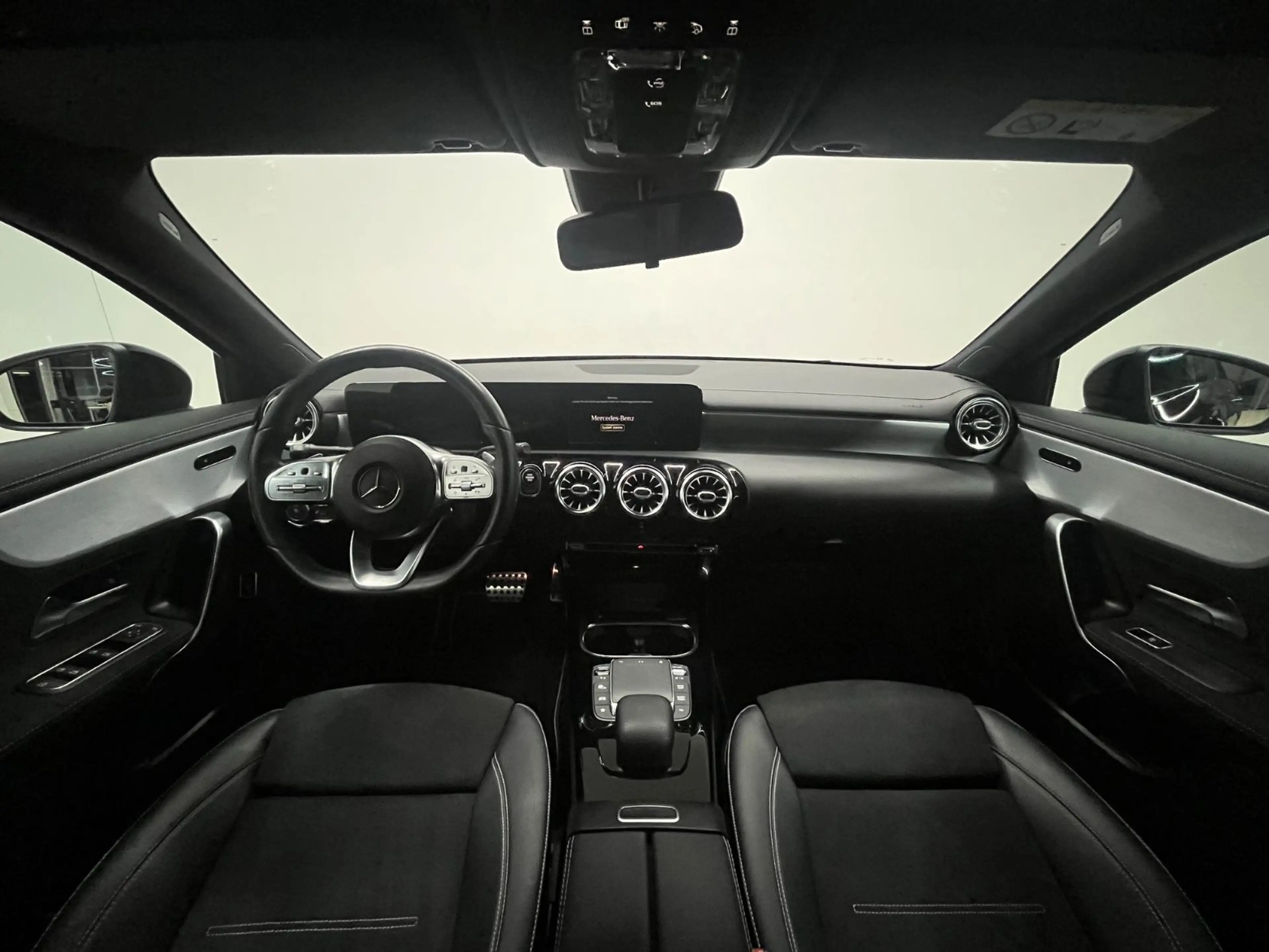 Mercedes-Benz A 250 Limousine e AMG Line Edition LED PDC Verkeh — photo 12