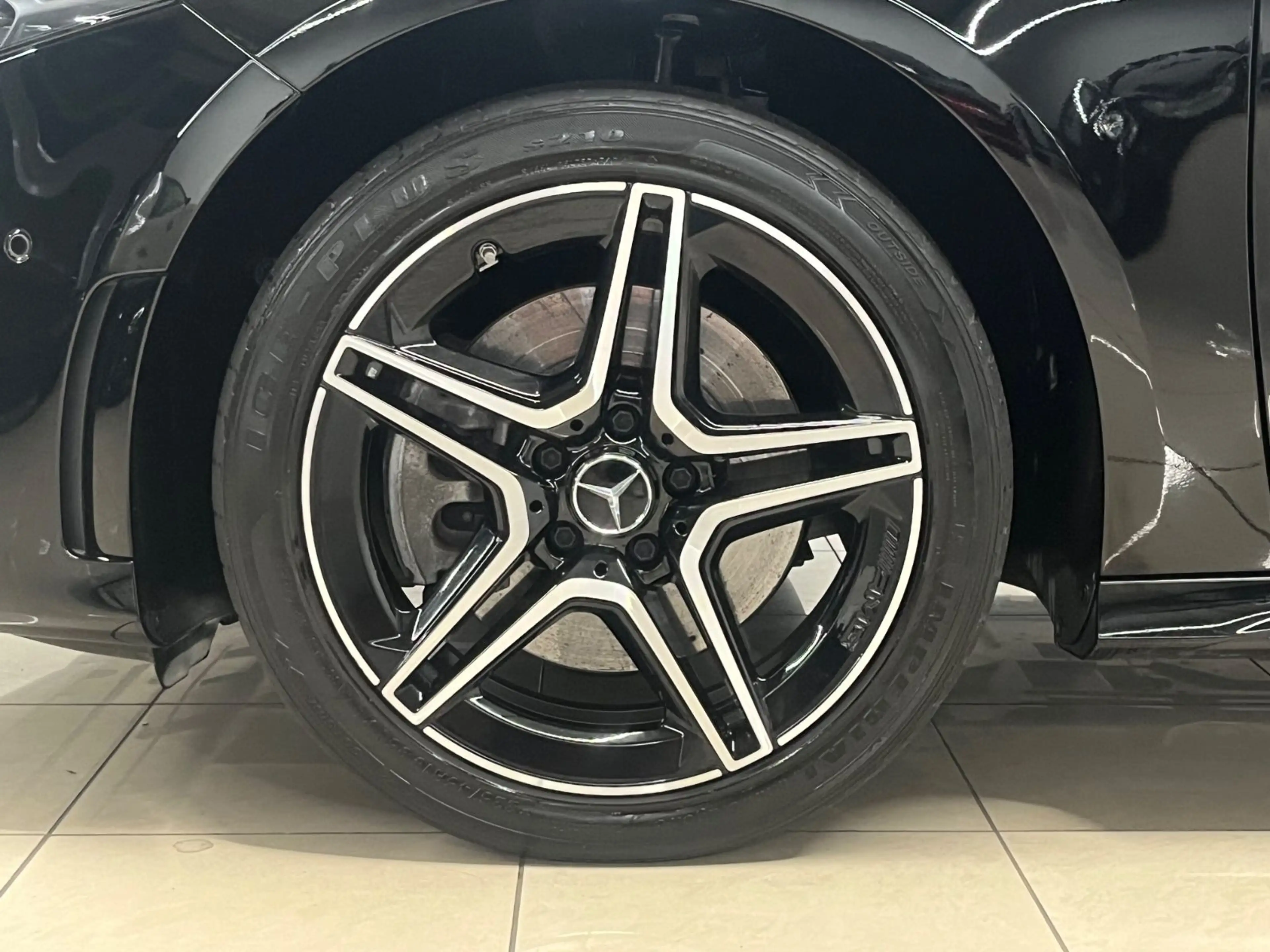 Mercedes-Benz A 250 Limousine e AMG Line Edition LED PDC Verkeh — photo 6