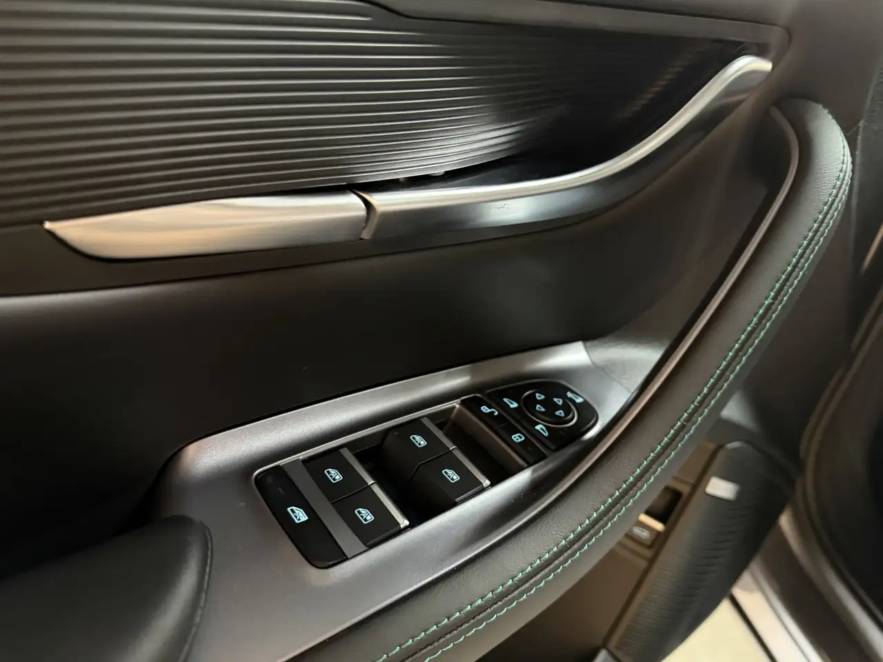 BYD Seal U 2026 — фото 10