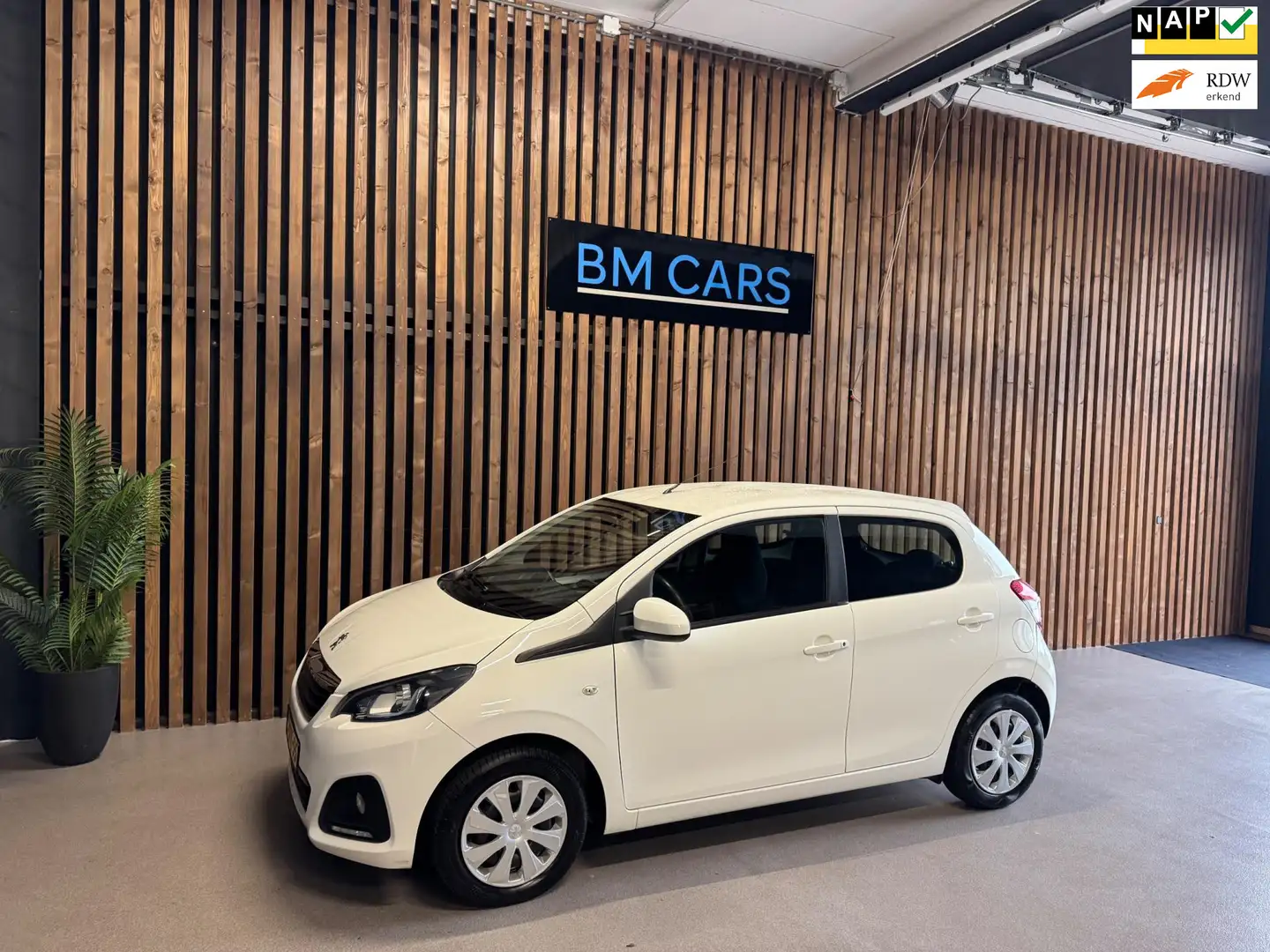 Peugeot 108 1.0 e-VTi Active Airco, Carplay Weiß - 1