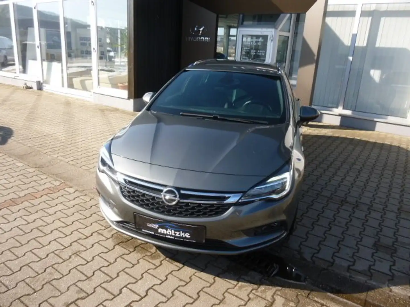 Opel Astra 1.4 Turbo Sports Tourer Edition Grau - 2