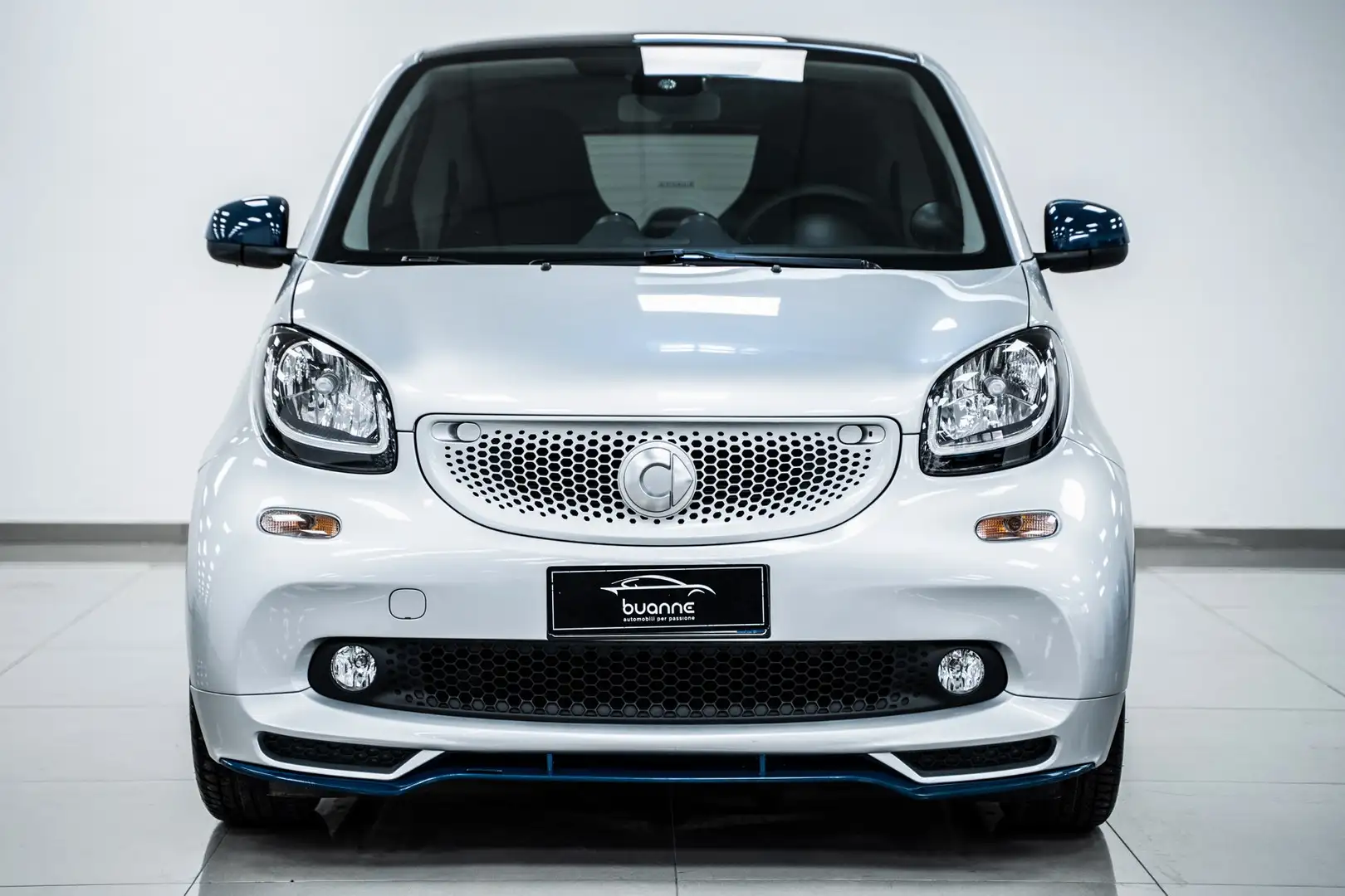 smart forTwo 0.9 t Urbanrunner Limited Edition Twinamic Urban Argento - 2