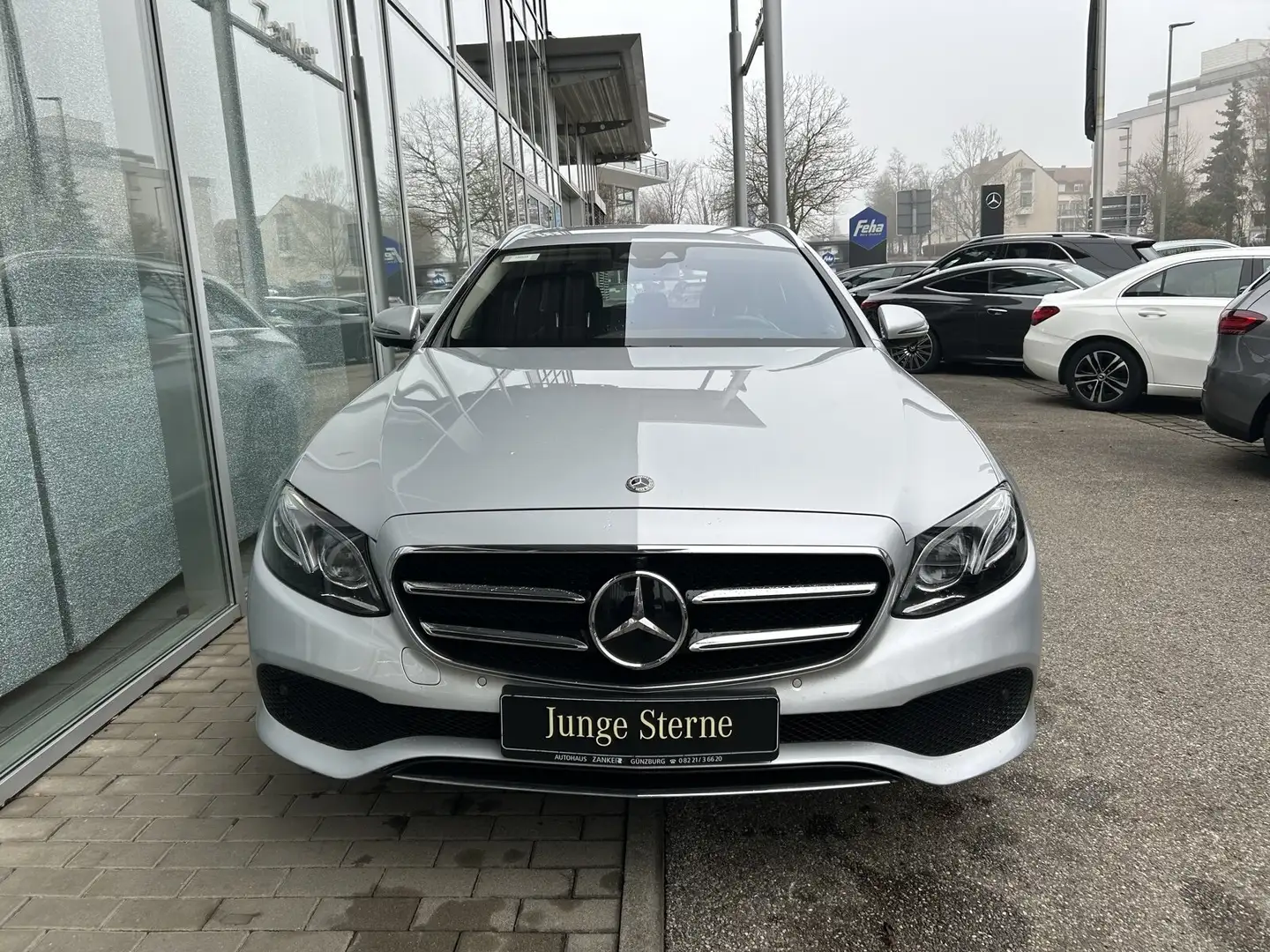 Mercedes-Benz E 200 E 200 d T-Modell AVANTGARDE *LED*DISTRONIC*MASSAGE Argent - 2