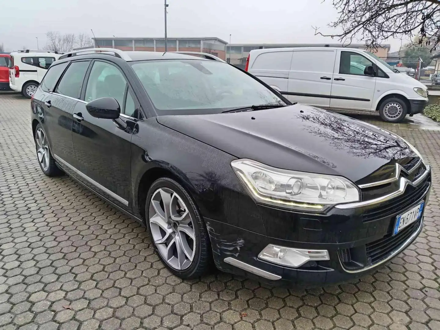 Citroen C5 2.2 HDi 200 aut. Executive Tourer Noir - 2