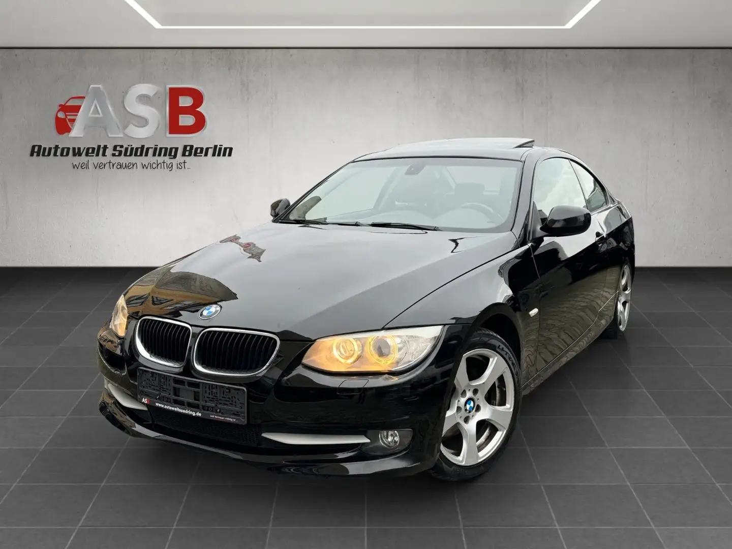 BMW 320 d Coupe Automatik*Xenon*Navi Prof*Schiebedach Schwarz - 1
