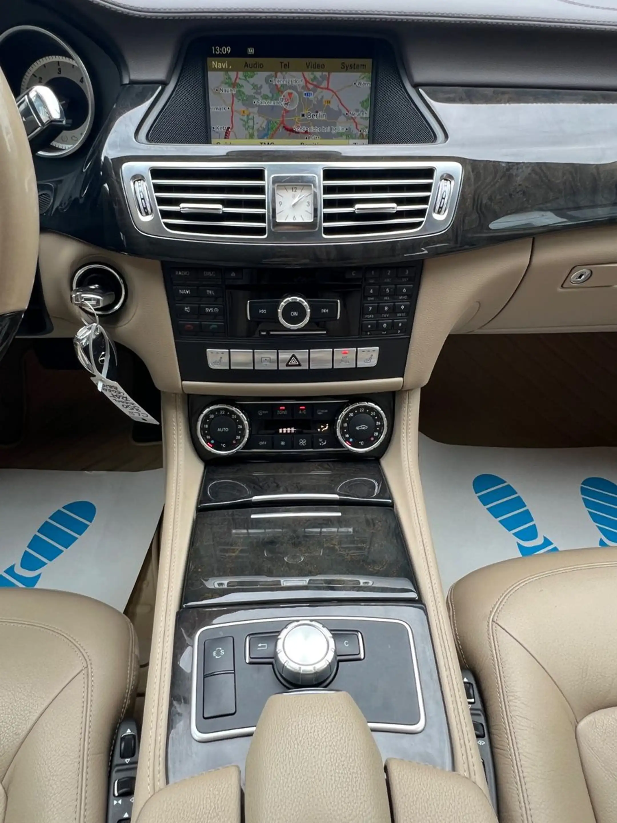Mercedes-Benz CLS 350 CDI*ESD*ILS*LEDER*TOTW* 2.HAND — photo 15
