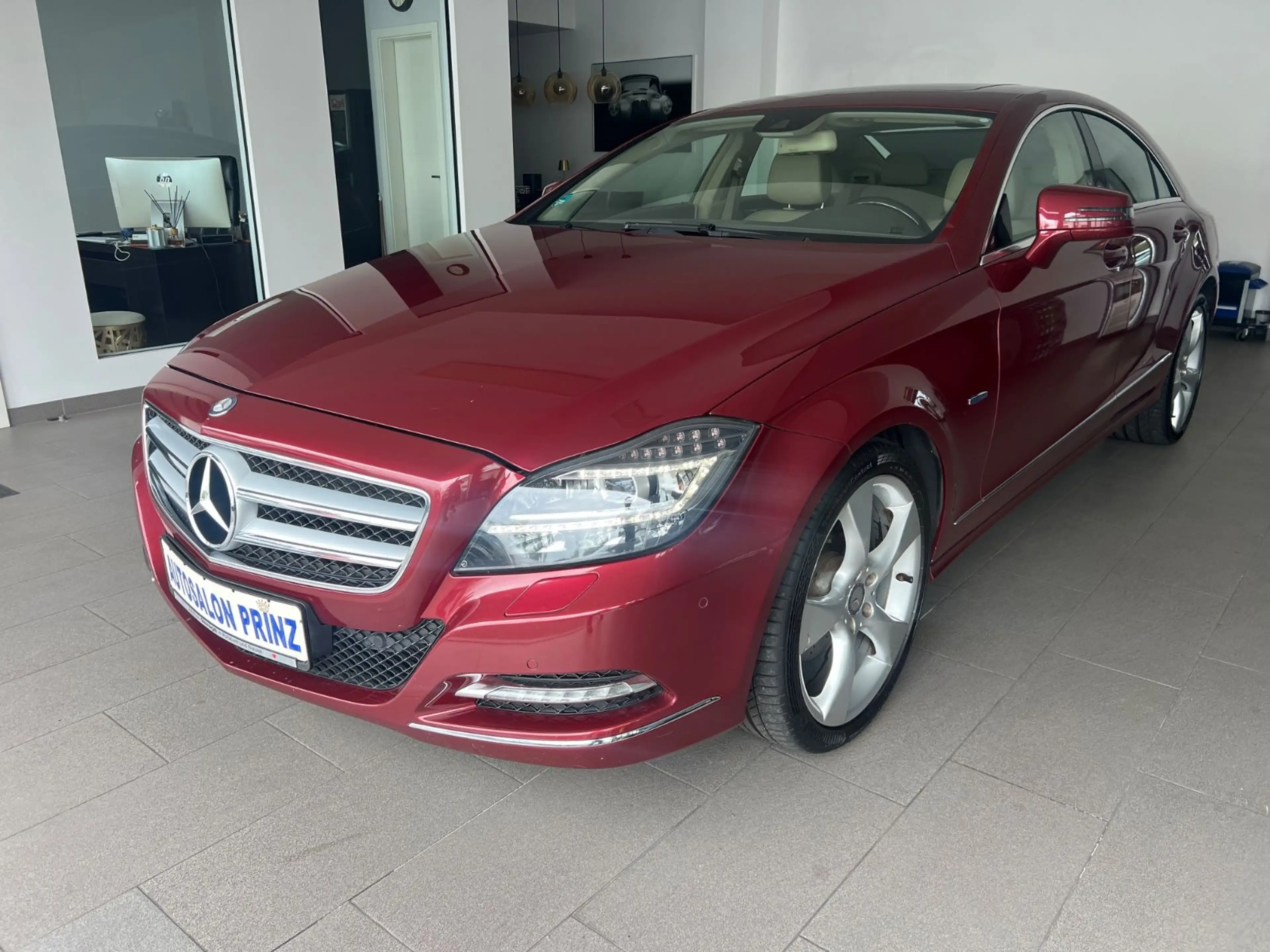 Mercedes-Benz CLS 350 CDI*ESD*ILS*LEDER*TOTW* 2.HAND — photo 3