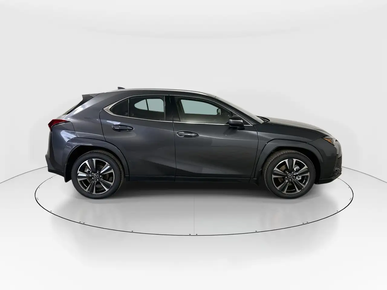 Lexus UX 300h снимка Lexus UX 300h