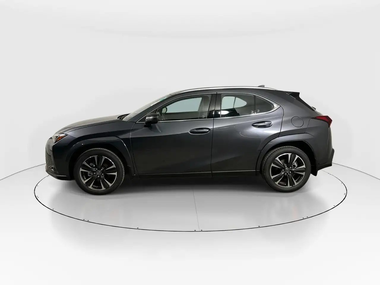 Lexus UX 300h снимка Lexus UX 300h