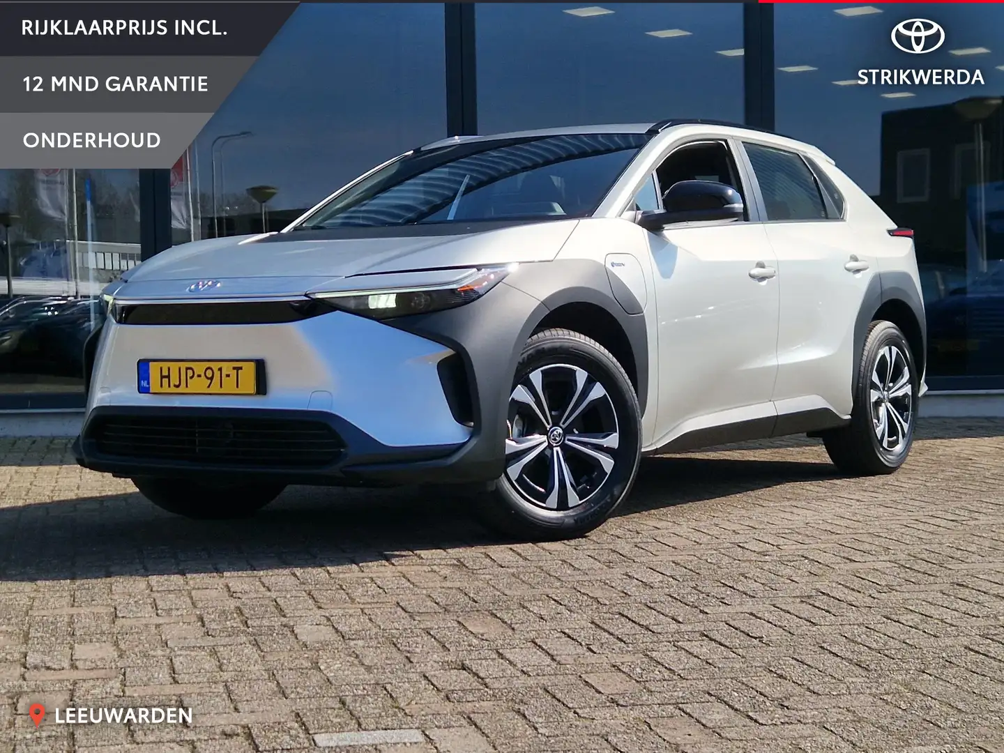 Toyota bZ4X Active 71 kWh Nieuw uit voorraad leverbaar Grijs - 1