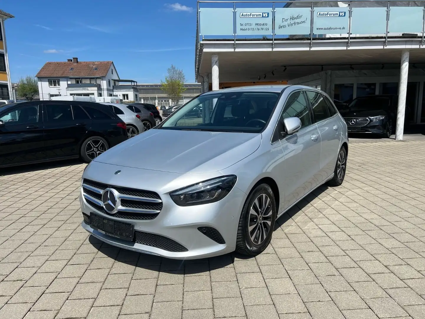 Mercedes-Benz B 200 *MBUX*360° kam*Multibeam*Navi Argent - 1