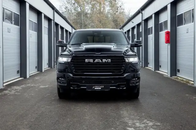 RAM 1500 Ram 1500 Laramie Sport Crew Cab 5'7''-Bed 4x4 Ansicht 5