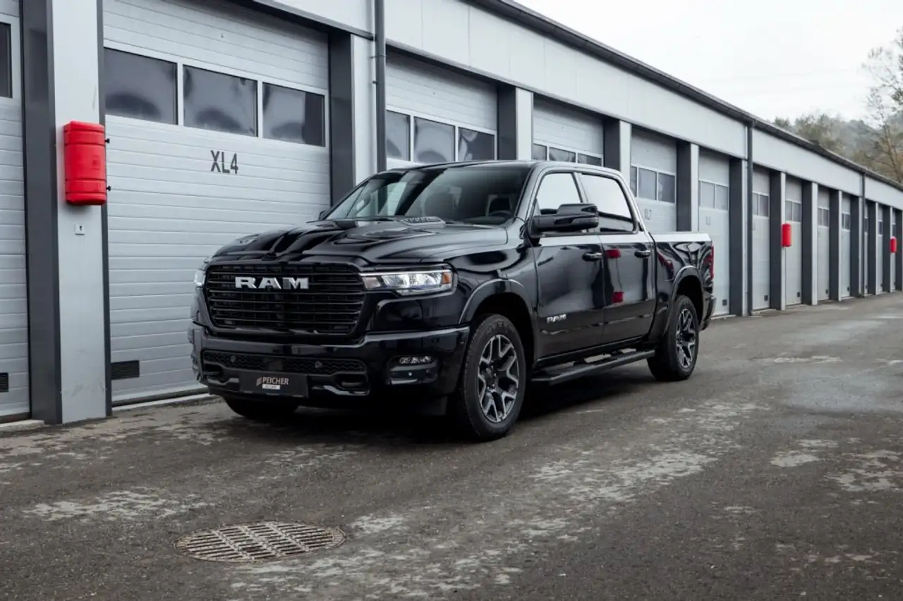 RAM 1500 Ram 1500 Laramie Sport Crew Cab 5'7''-Bed 4x4