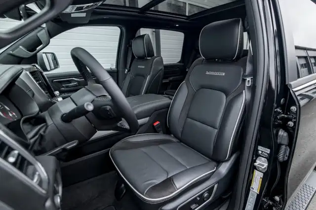 RAM 1500 Ram 1500 Laramie Sport Crew Cab 5'7''-Bed 4x4 Ansicht 34