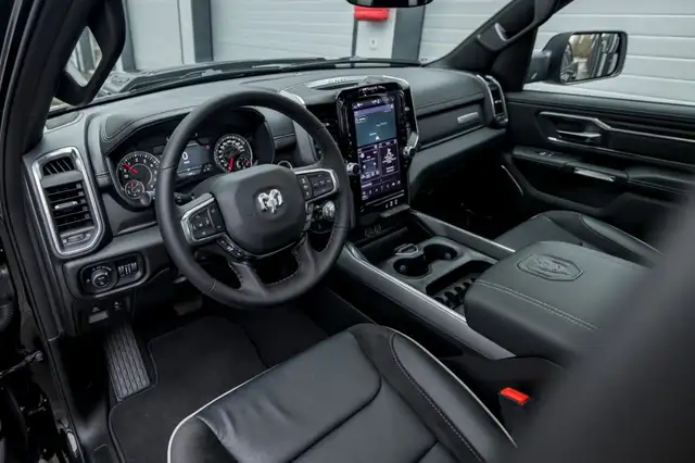 RAM 1500 Ram 1500 Laramie Sport Crew Cab 5'7''-Bed 4x4 Ansicht 16