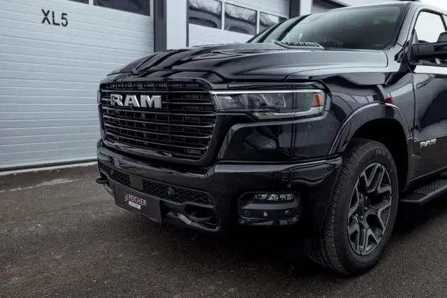 RAM 1500 Ram 1500 Laramie Sport Crew Cab 5'7''-Bed 4x4 Ansicht 8