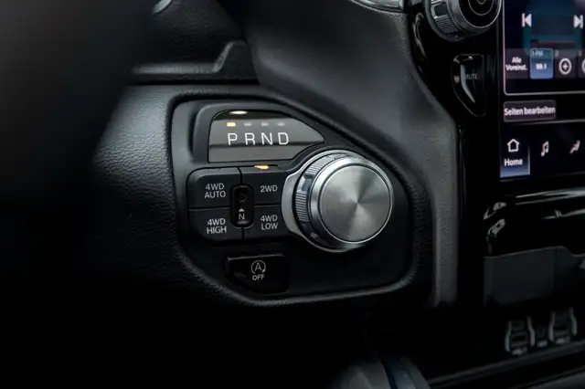 RAM 1500 Ram 1500 Laramie Sport Crew Cab 5'7''-Bed 4x4 Ansicht 26