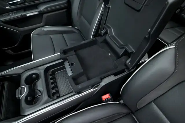 RAM 1500 Ram 1500 Laramie Sport Crew Cab 5'7''-Bed 4x4 Ansicht 30