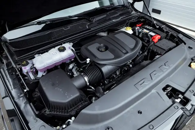 RAM 1500 Ram 1500 Laramie Sport Crew Cab 5'7''-Bed 4x4 Ansicht 7