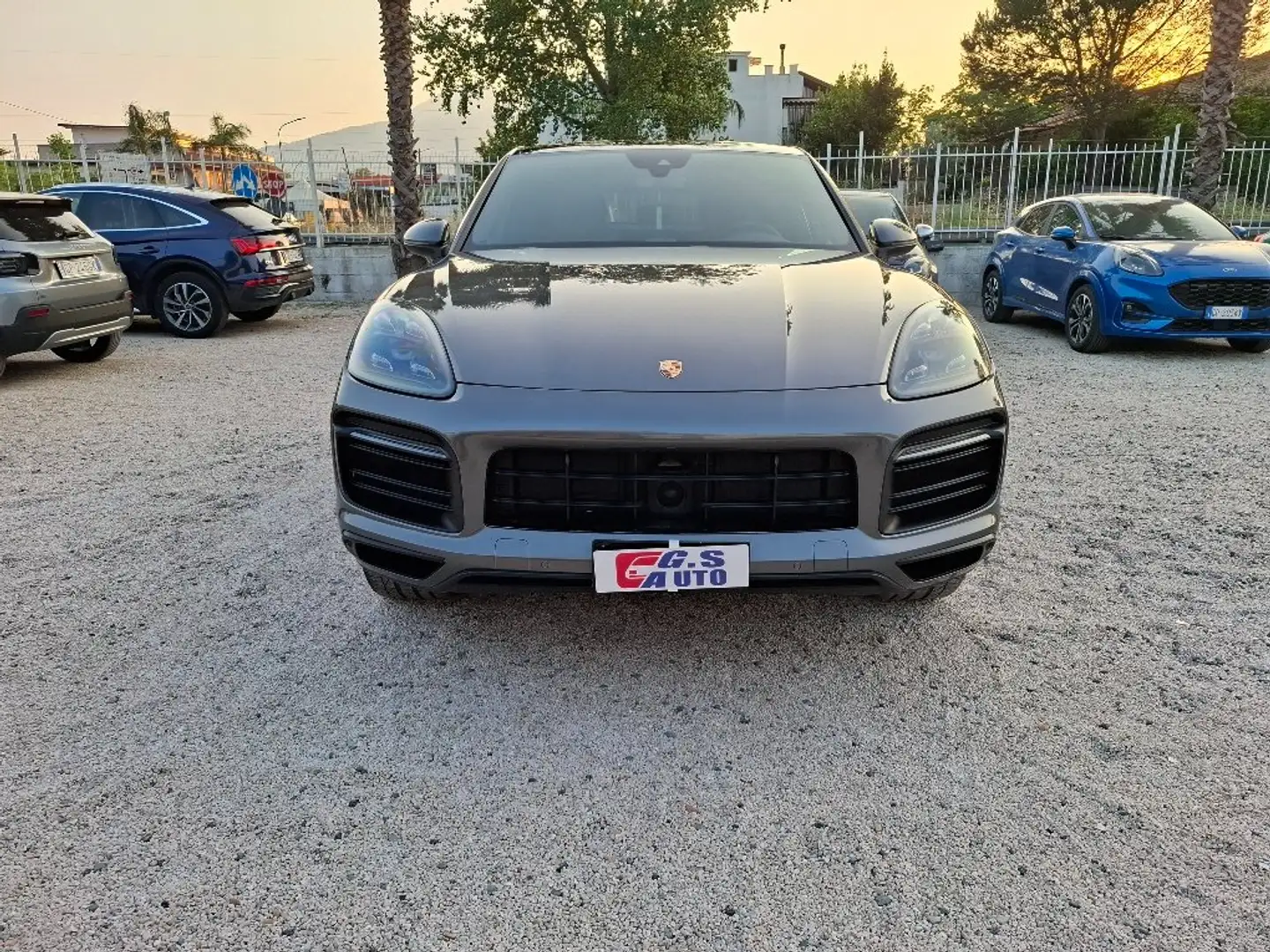 Porsche Cayenne Cayenne Coupe 3.0 e-hybrid tiptronic Grigio - 2