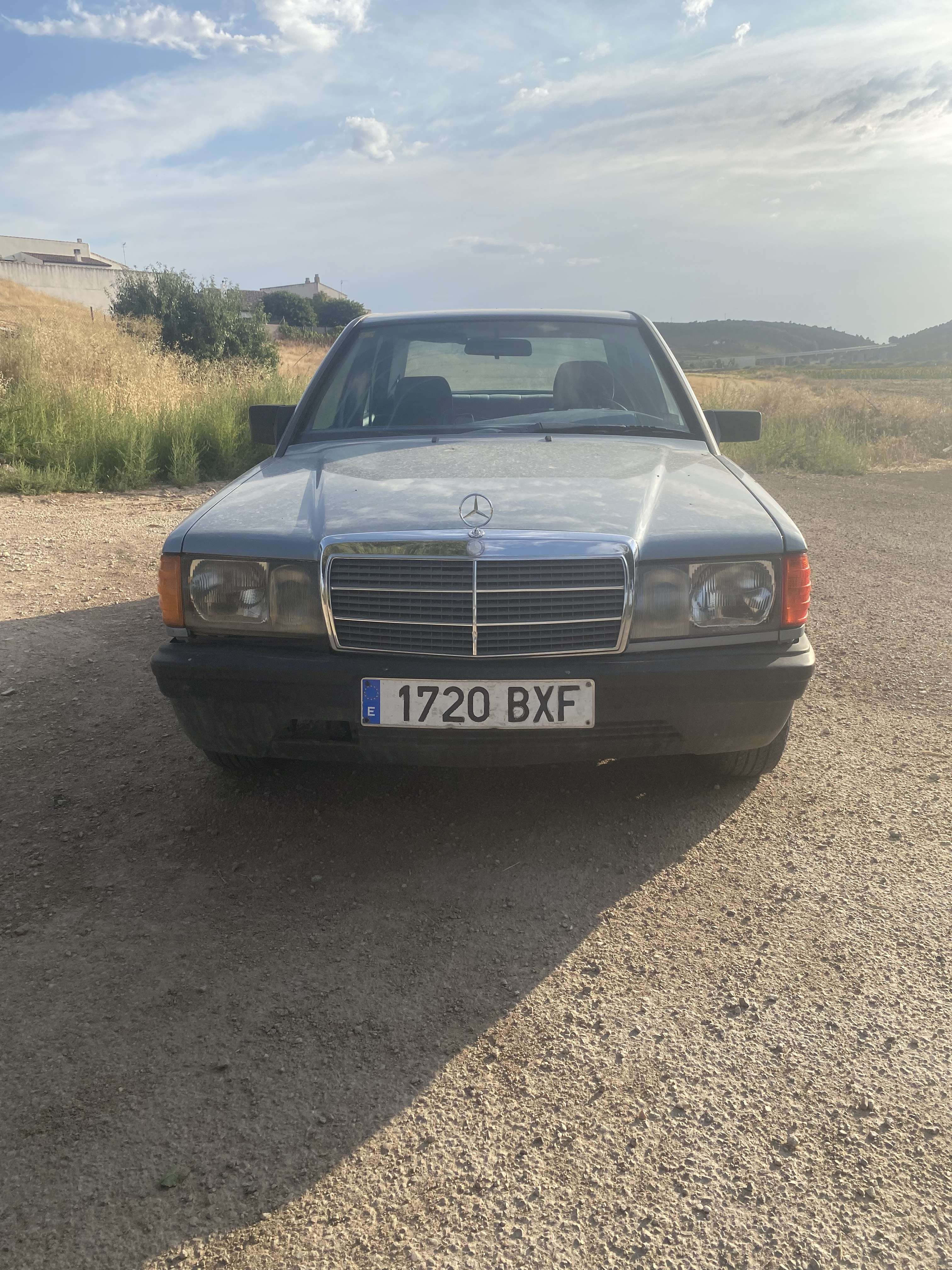 Mercedes-Benz 190 190E 2.0 - foto 1
