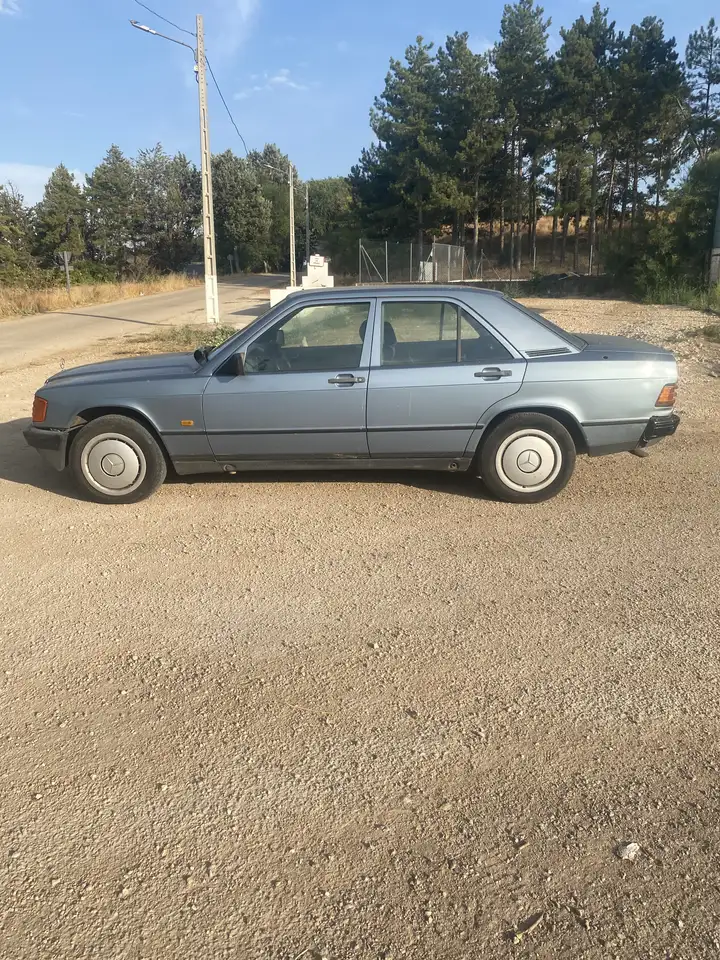 Mercedes-Benz 190E 2.0, foto 3
