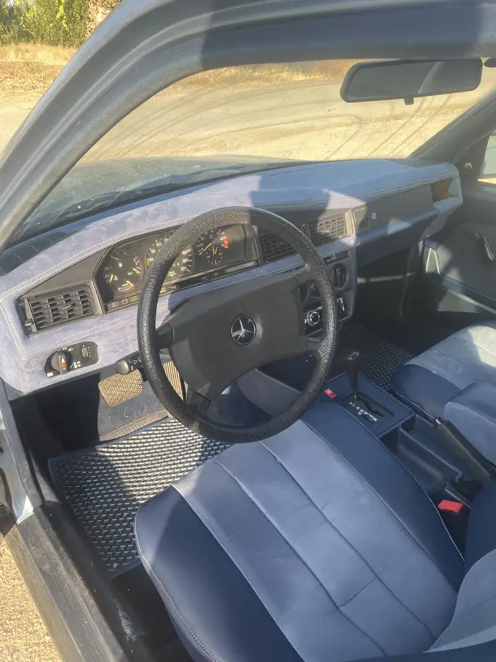 Mercedes-Benz 190E 2.0, foto 5