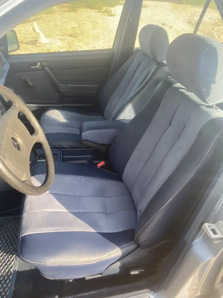 Mercedes-Benz 190E 2.0, foto 6
