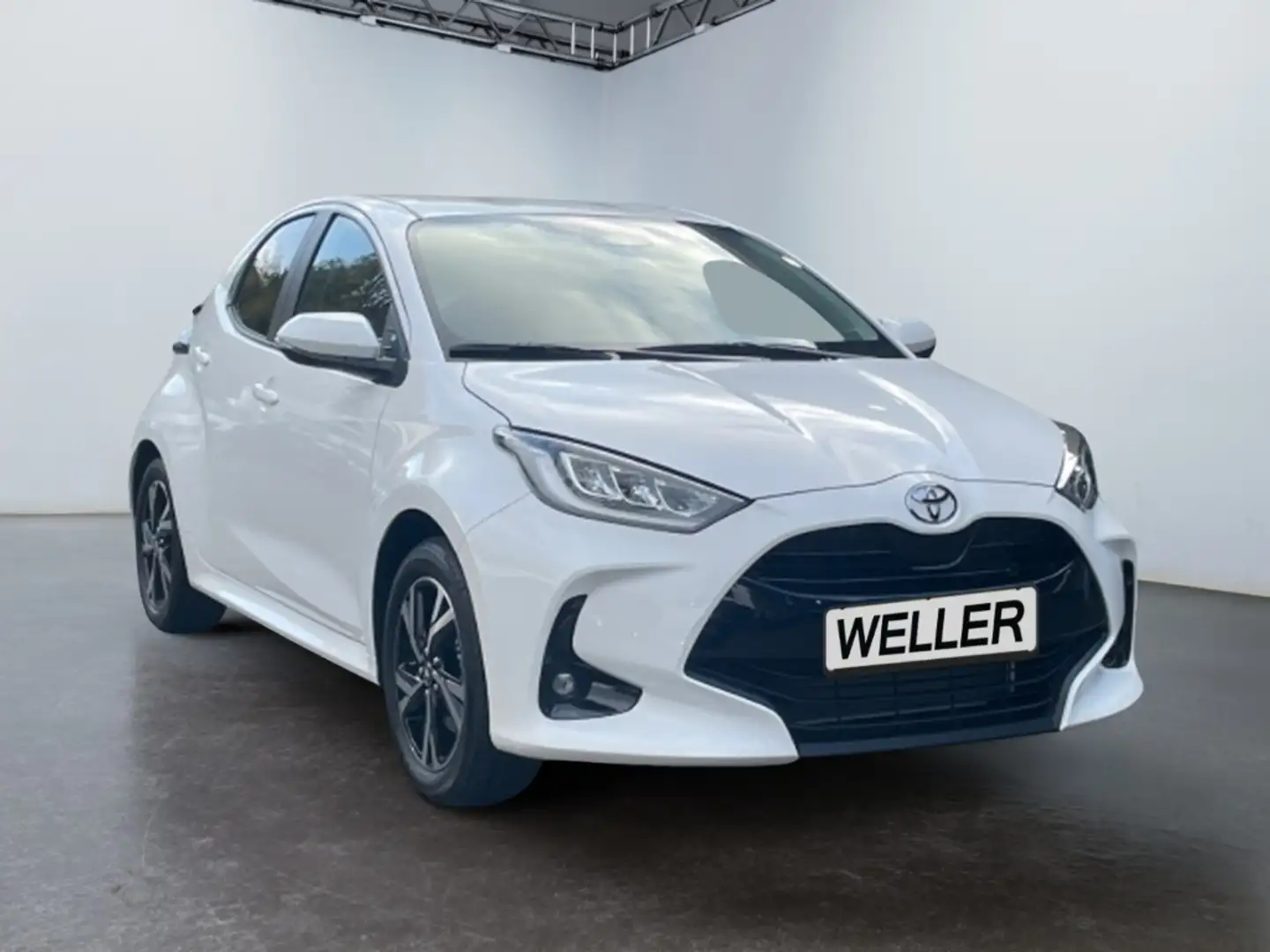 Toyota Yaris Hybrid 1,5 l 116 PS CVT, 5-türig TEAM Weiß - 2