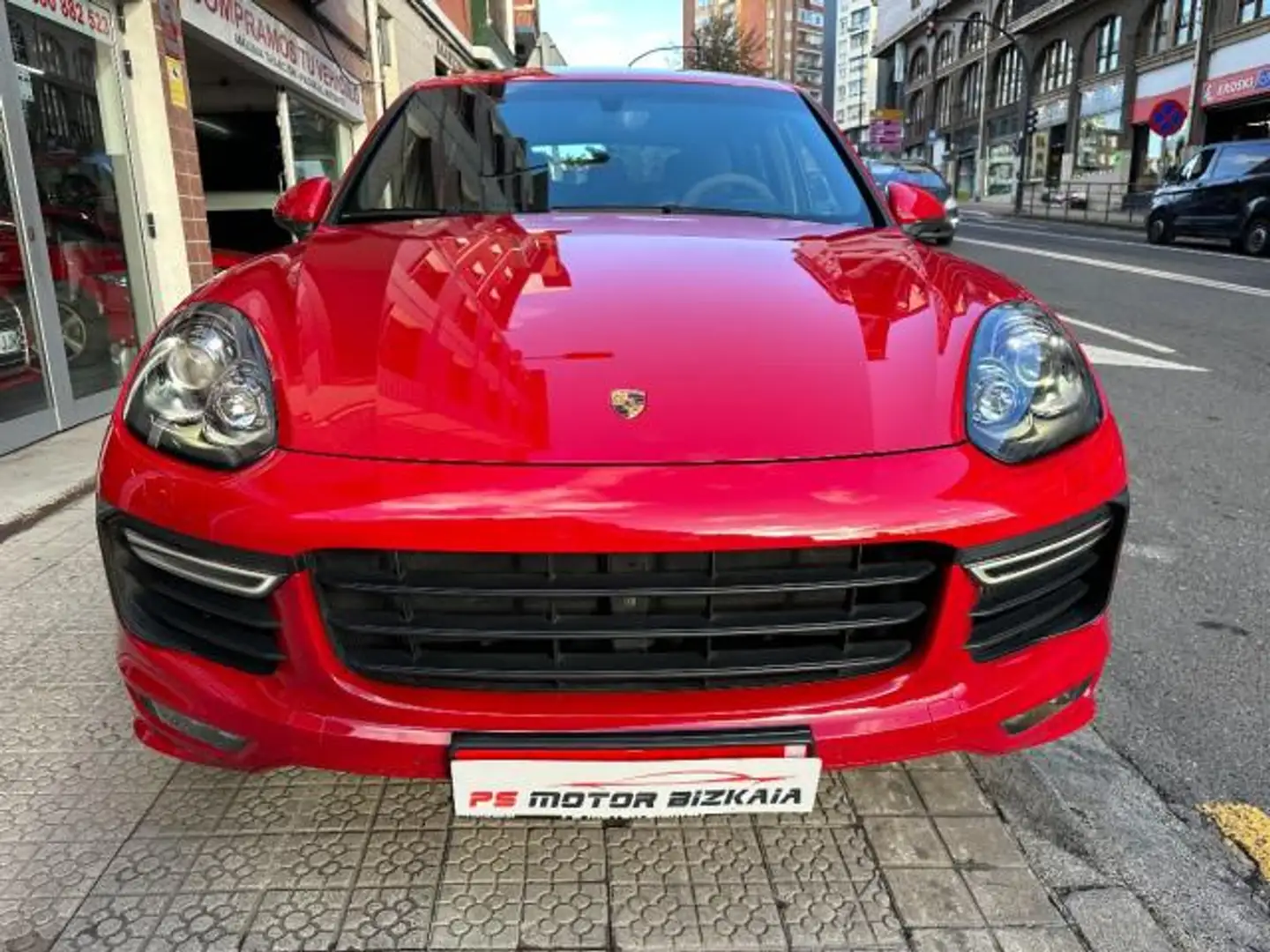 Porsche Cayenne 3.6 GTS Kırmızı - 2